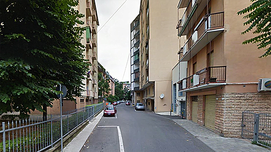 Modena – abitare da soli nella casa dei genitori/<i>living alone in the parental house</i>
