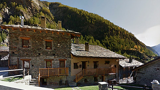 Ollomont – riabitare la montagna/<i>returning to the mountains</i>