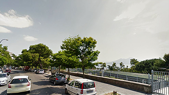 Napoli – un parco residenziale/<i>a residential park</i>